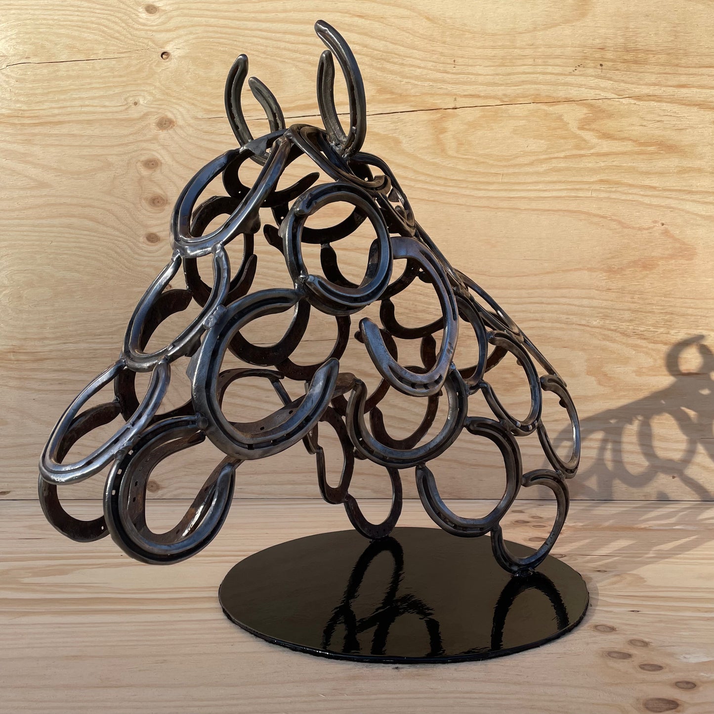 Horse Head - Ears forward on Metal