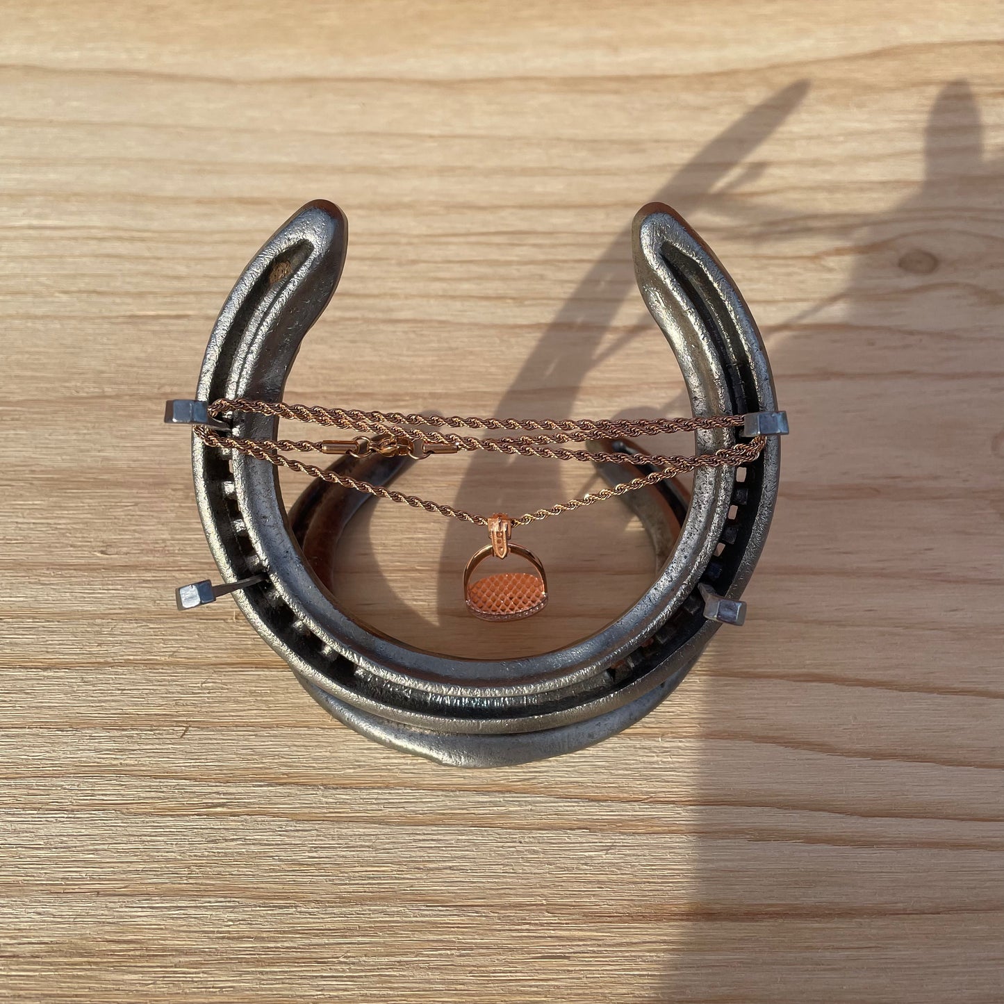 Horse Shoe Jewellery Stand