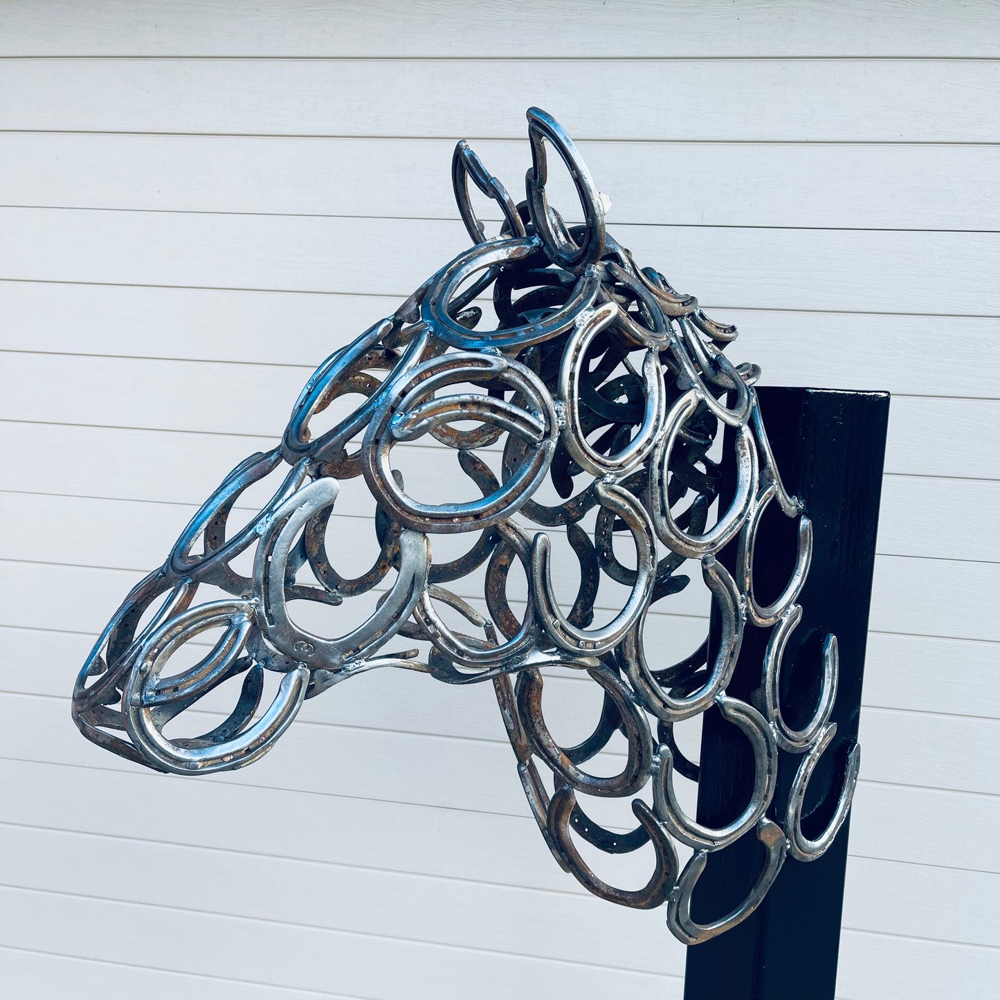 Horse Head - Entrance piece on post mount