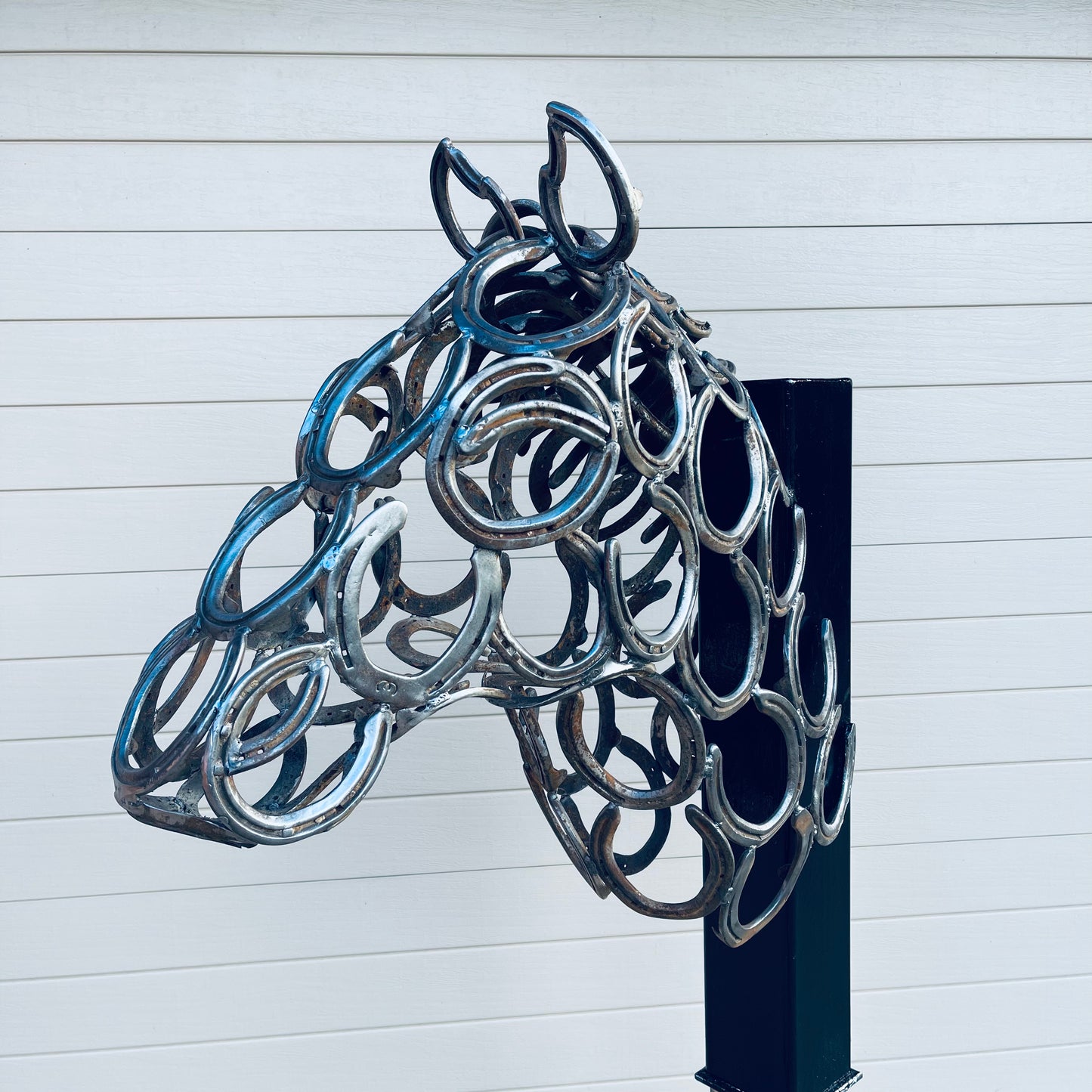 Horse Head - Entrance piece on post mount