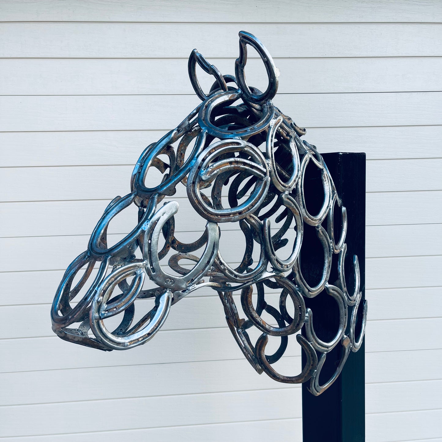 Horse Head - Entrance piece on post mount
